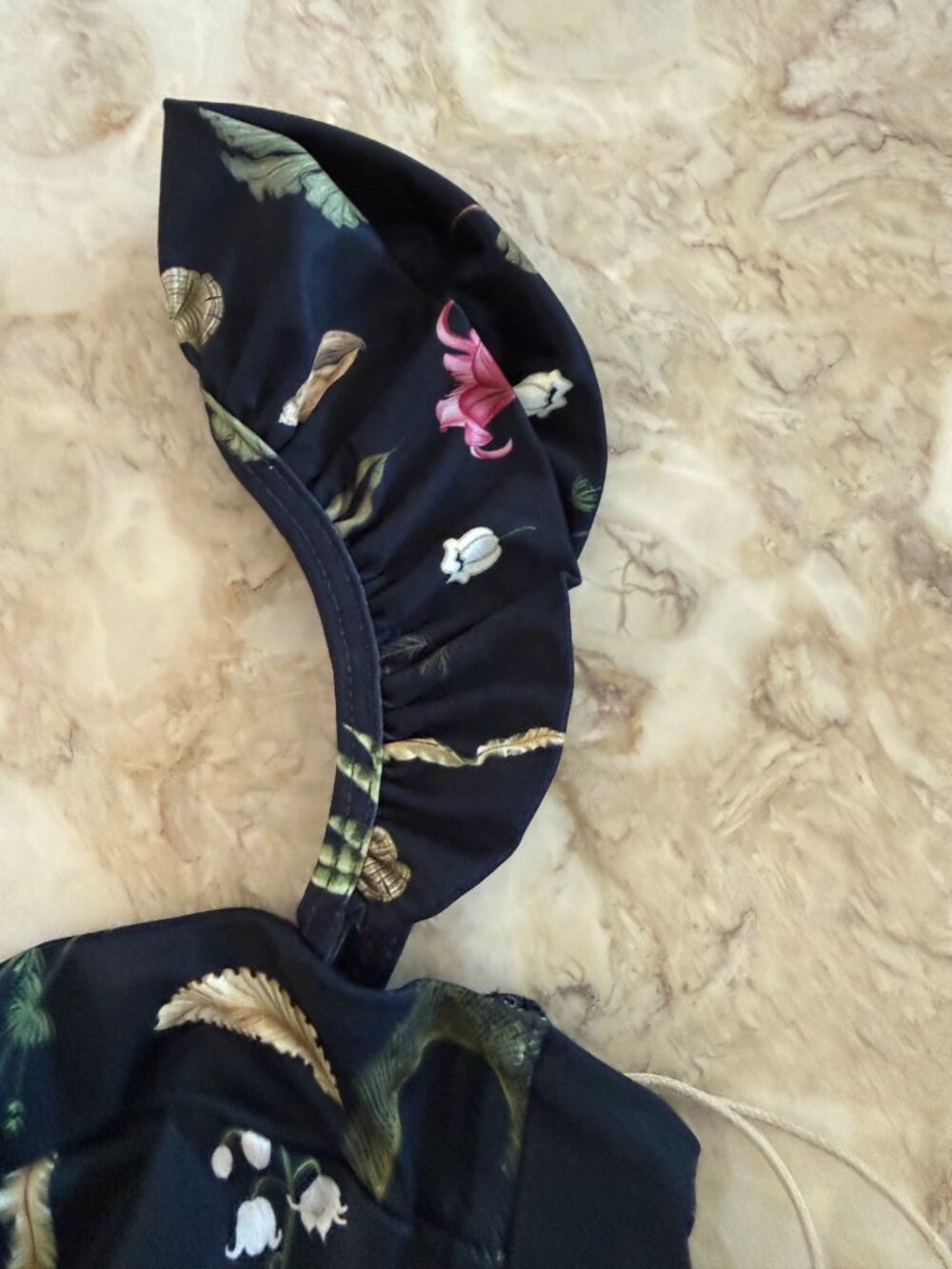 AGUA by AGUA Bendita  $160 Kiwi Tesoro ruffled printed bikini top NEW XS - Picture 4 of 10